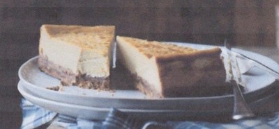 picture of Irish cream liqueur baked cheesecake
 Cheesecake