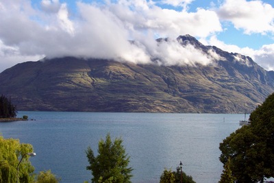 picture of Queenstown
 NewZealand