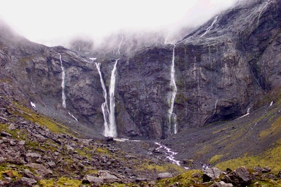 picture of Milford Sound
 NewZealand