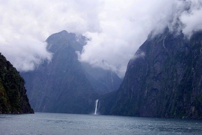 picture of Milford Sound
 NewZealand