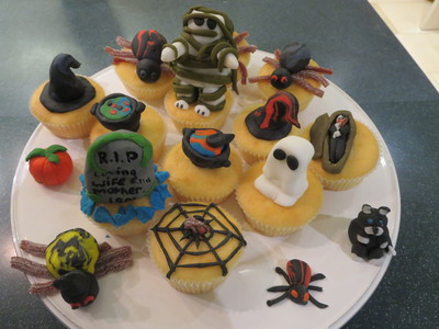 picture of Halloween Cupcakes
 cakes